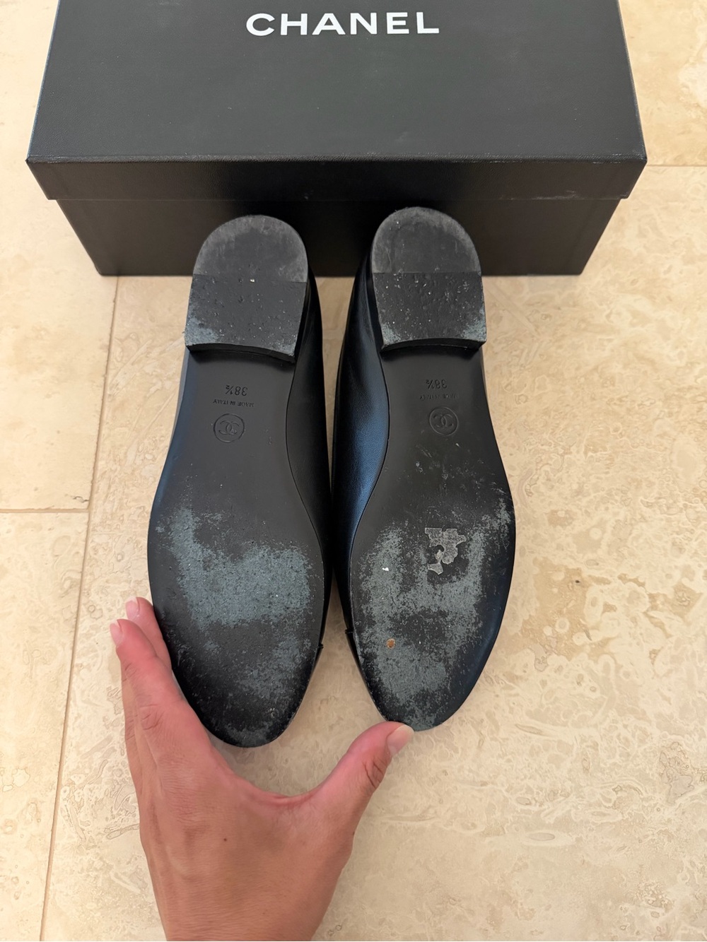 CHANEL Black Patent Cap-Toe Bow Ballet Flats - Picture 5 of 10